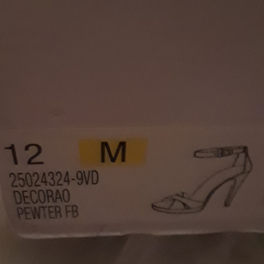 Nine West - Picture 3 of 3